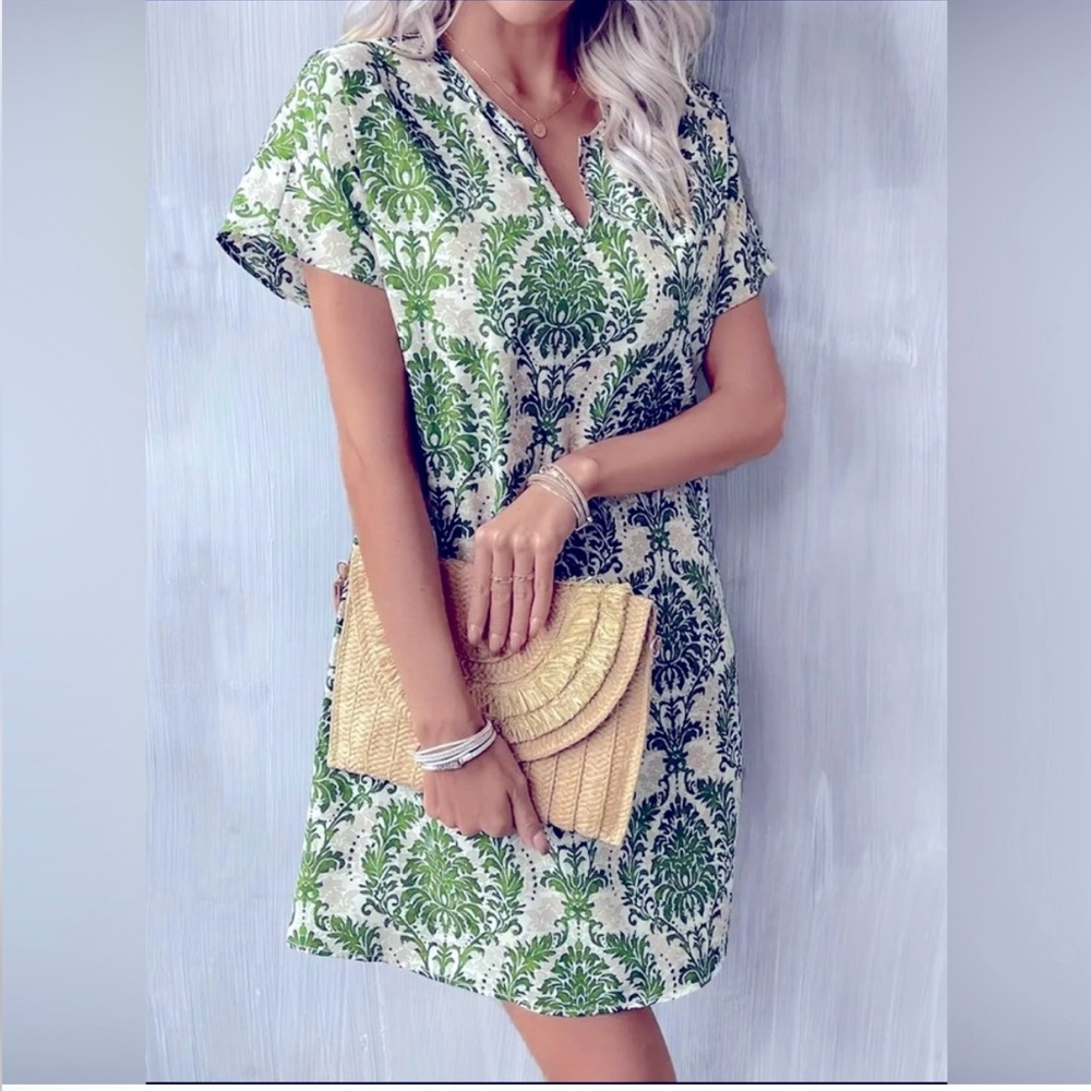 Green Damask Print V-Neck Shift Dress